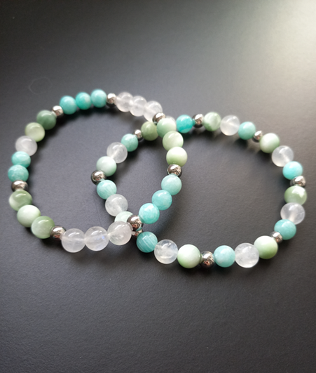 Bracelets Nérée Celeste et Nérée Nacre, en amazonite AAA, angélite AAA et pierre de lune AA, pierres naturelles, perles 6mm — Zoéline