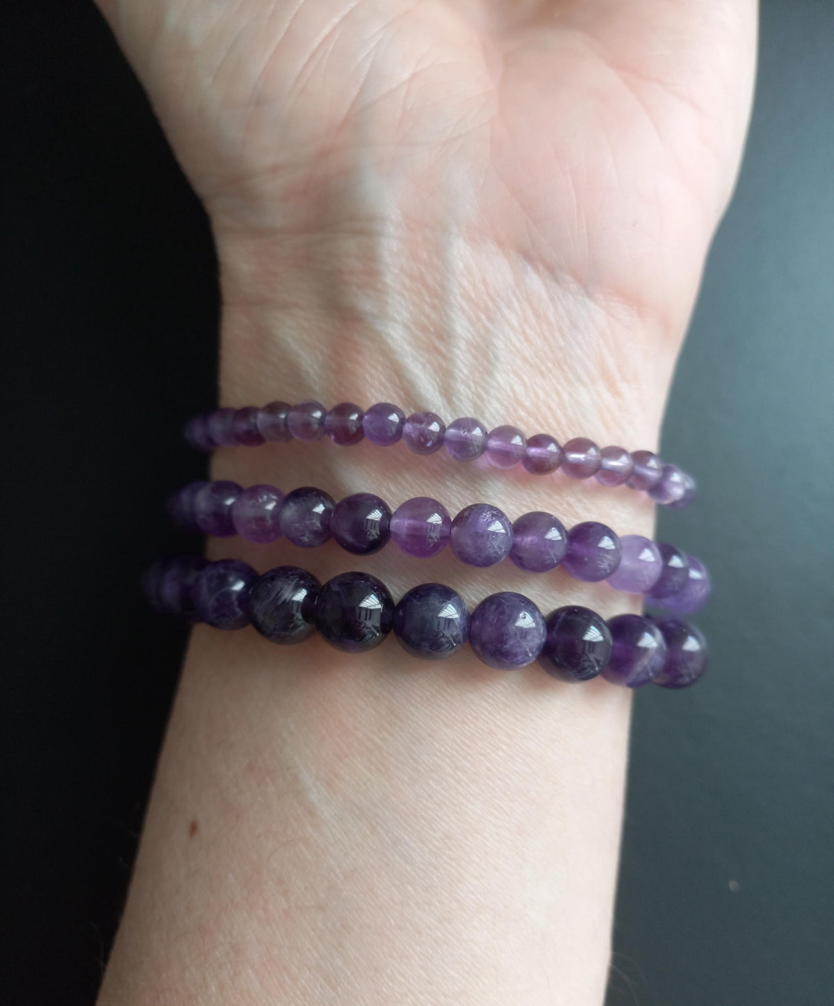 Bracelet améthyste naturelle AAA, porté poignet, perles de 4, 6 ou 8mm — Zoéline