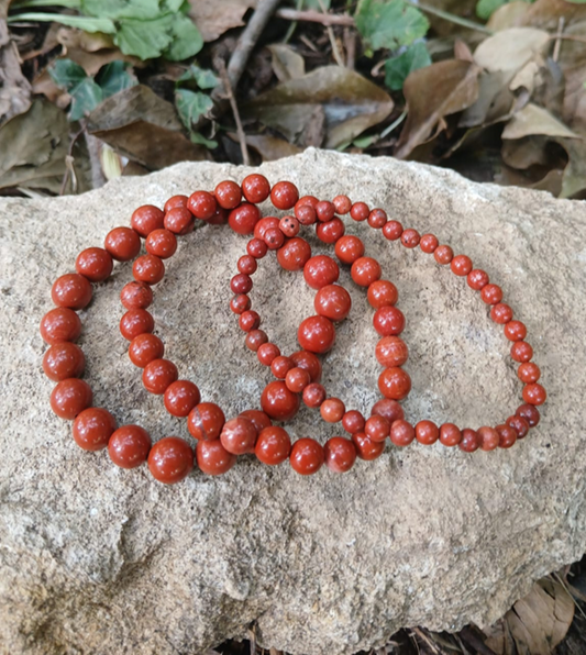 Bracelet jaspe rouge naturel AAA, en lumière extérieure, perles 4, 6 ou 8mm — Zoéline