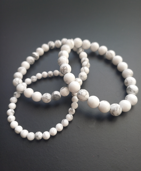 Essentiel Howlite