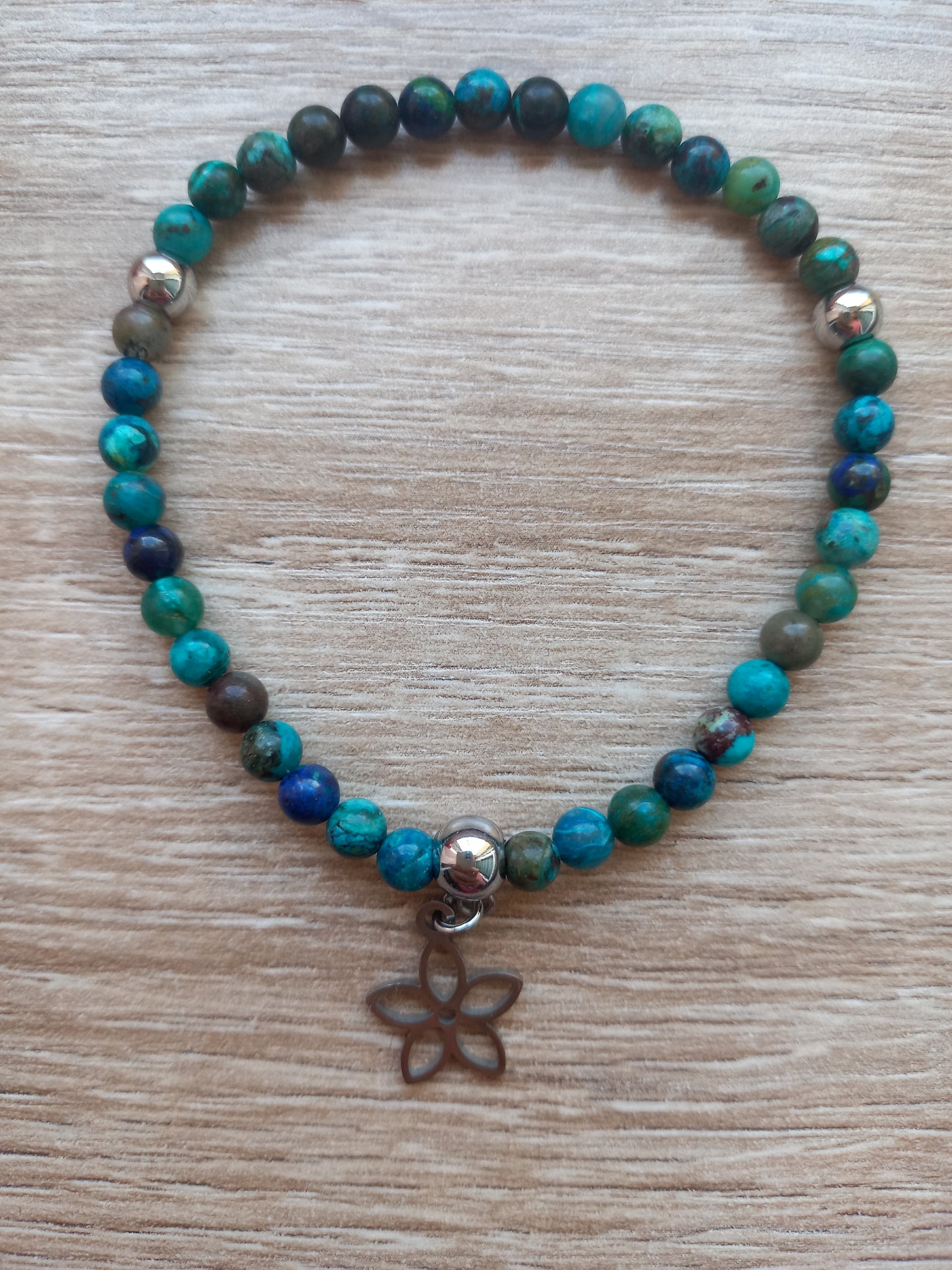 Ephemeral Santa Aurore