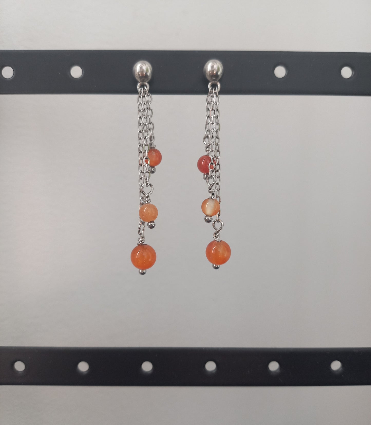 Boucles d'oreilles Mirca cornaline, en cornaline naturelle et acier inoxydable, longueur 5cm — Zoéline
