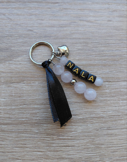Bijou pour chat ou chien, en quartz rose naturel à personnaliser avec prénom et couleur — Zoéline