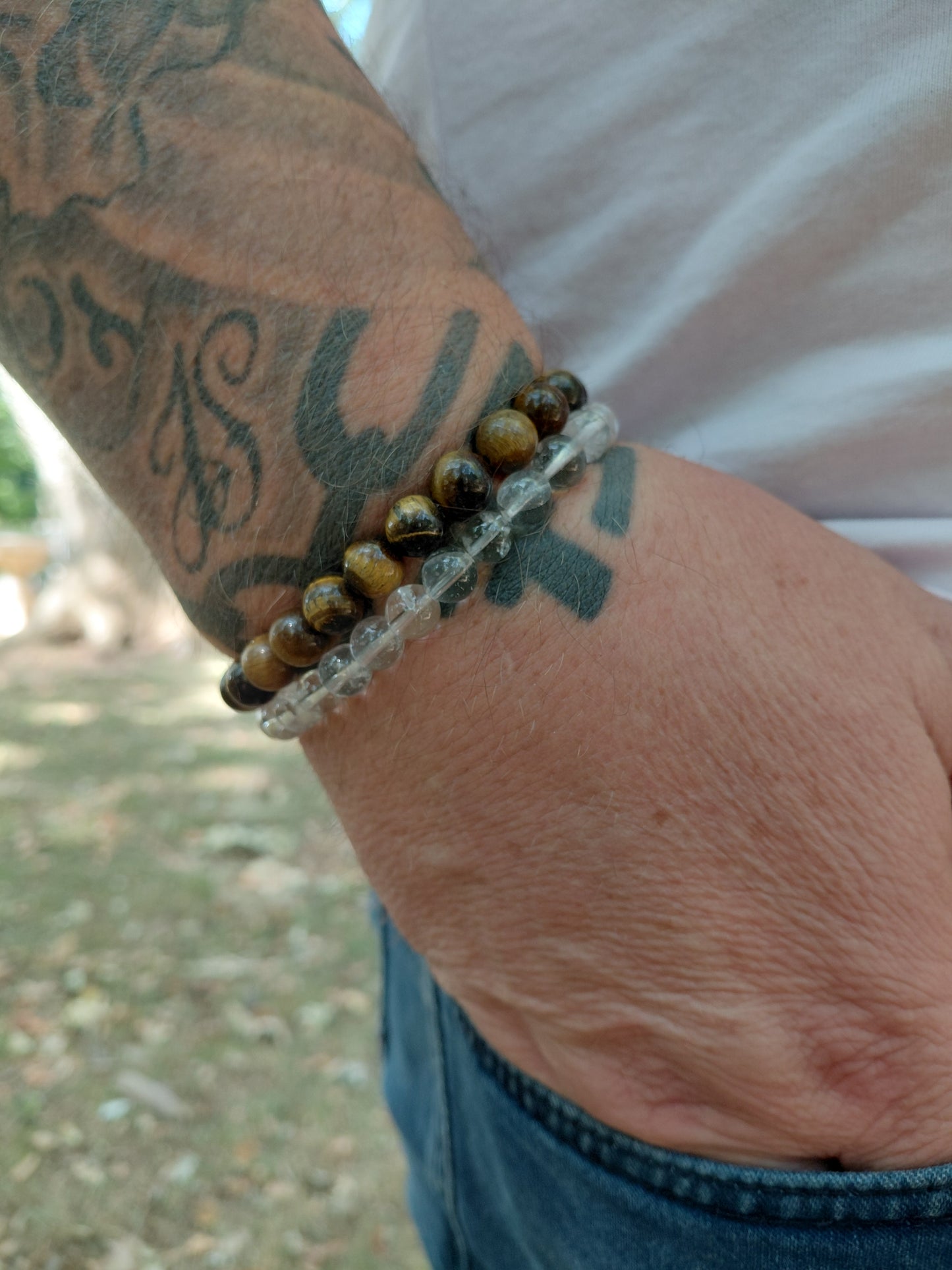 Bracelet oeil de tigre naturel AAA + cristal de roche naturel AAA, porté poignet homme en lumière extérieure, perles 4, 6, 8 ou 10mm — Zoéline