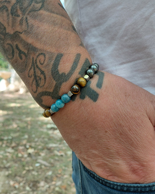 Bracelet Aro, hématite AAA, oeil de tigre AAA et apatite AA, pierres naturelles, porté poignet homme en lumière extérieure, perles 6 ou 8mm — Zoéline