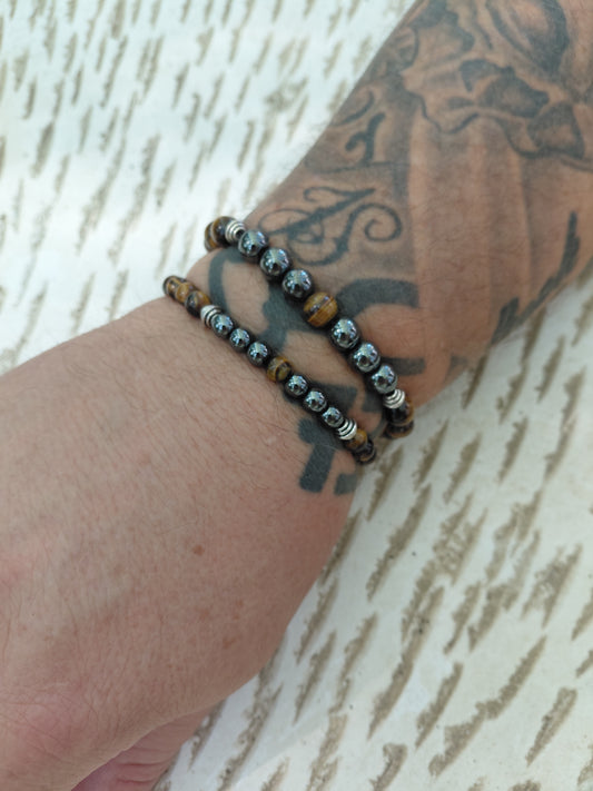 Bracelet Sylvaé en oeil de tigre AAA et hématite AAA, pierres naturelles, porté poignet en lumière extérieure, perles 6 ou 8mm — Zoéline