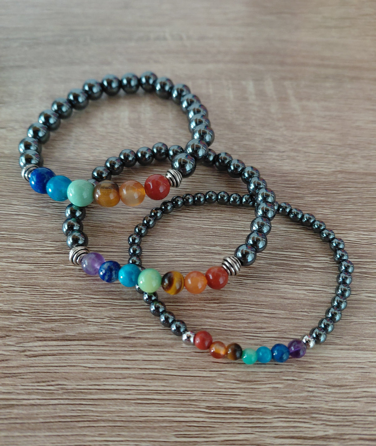 Bracelet 7 chakras et hématite, en pierres naturelles, perles 4, 6 ou 8mm — Zoéline