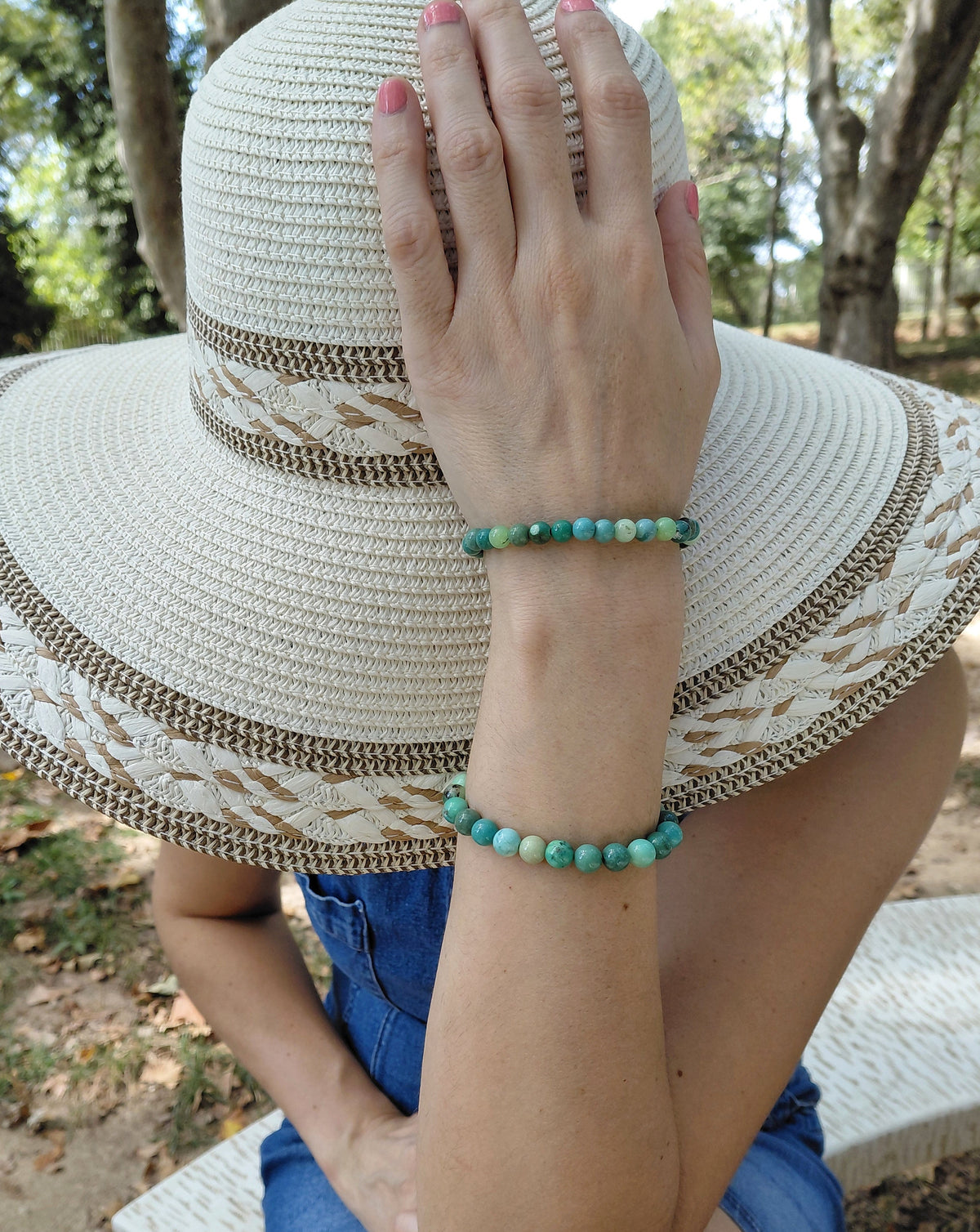 Bracelet jade australien naturel AAA, porté poignet en lumière extérieure, perles 6 ou 8mm — Zoéline