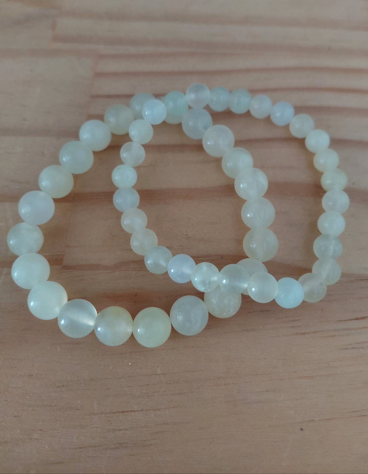 Bracelet serpentine (new jade)  naturelle AAA,  perles 6 ou 8mm — Zoéline