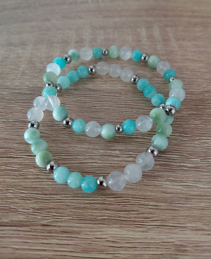 Bracelets Nérée Celeste et Nérée Nacre, en amazonite AAA, angélite AAA et pierre de lune AA, pierres naturelles, perles 6mm — Zoéline