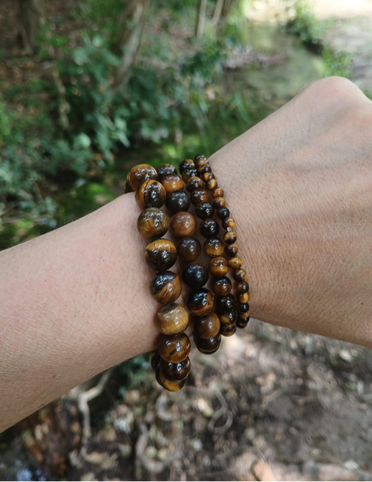 Bracelet oeil de tigre naturel AAA, porté poignet en lumière extérieure, perles 4, 6, 8 ou 10mm — Zoéline