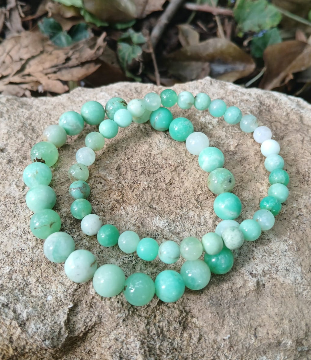 Bracelet chrysoprase naturelle AAA, en lumière extérieure, perles 6 et 8mm — Zoéline